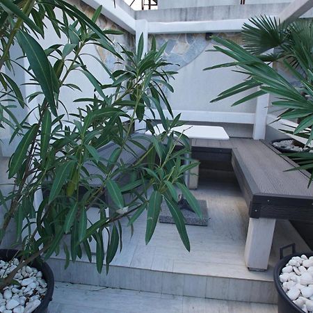 Penthouse Stoliv New Spa-Pool Villa Is Located 5M From The Sea, Exclusive Terrace,Private Jetty Wih Sunbeds, Pebble Beach, Secluded Location Total Area 375M2 At Your Disposal Kotor Exterior foto